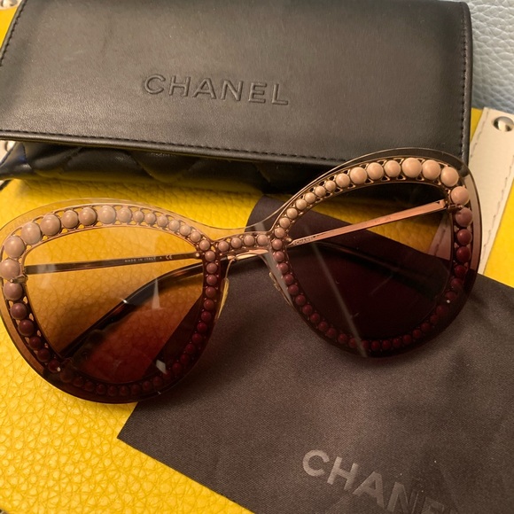 CHANEL Accessories - CHANEL Pearl Butterfly Sunglasses 4236-H Brown